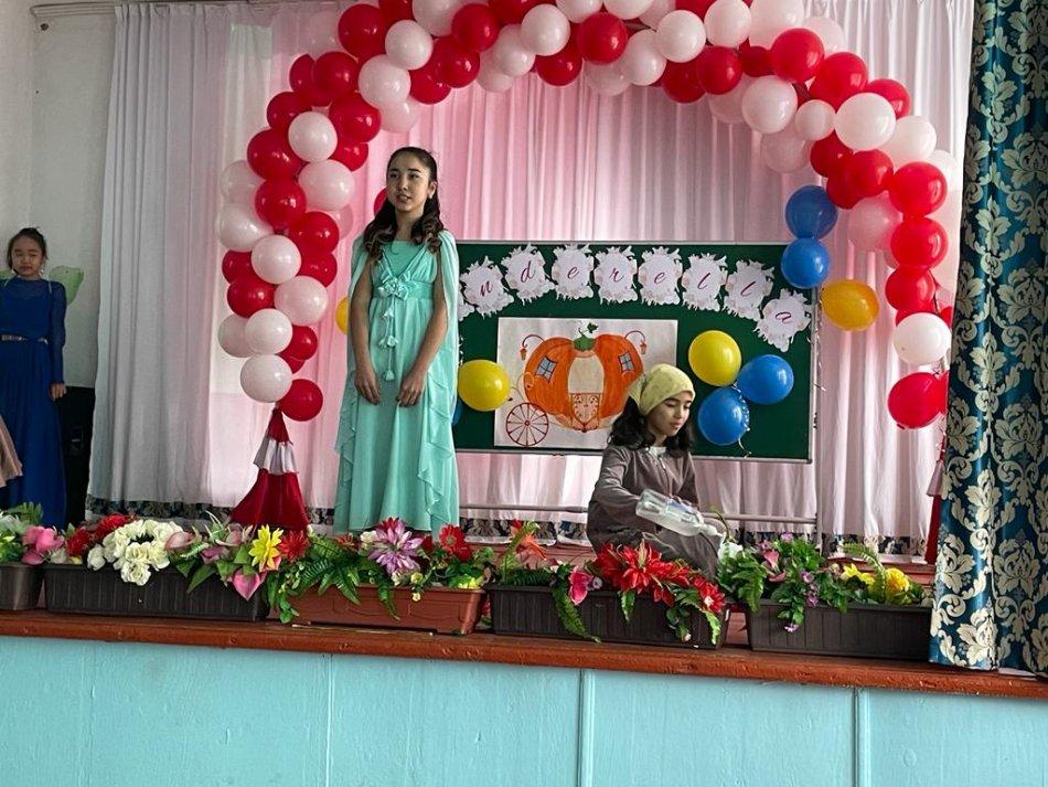 "Cinderrella "  сабақтан тыс сахналық көрініс