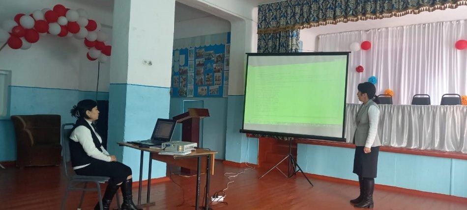 кезектен тыс директор жанындағы кеңес өткізілді.