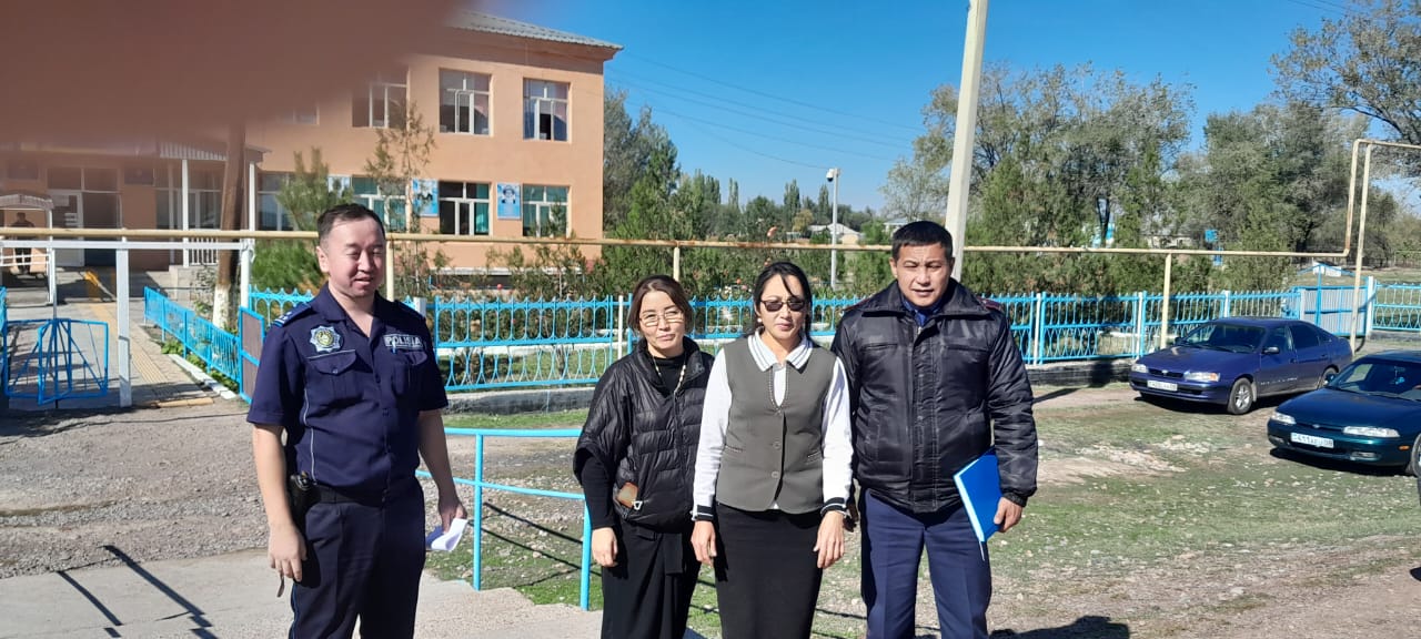 "Құқық бұзушылықтар мен қылмыстардың алдын-алу" оқушылармен кездесу