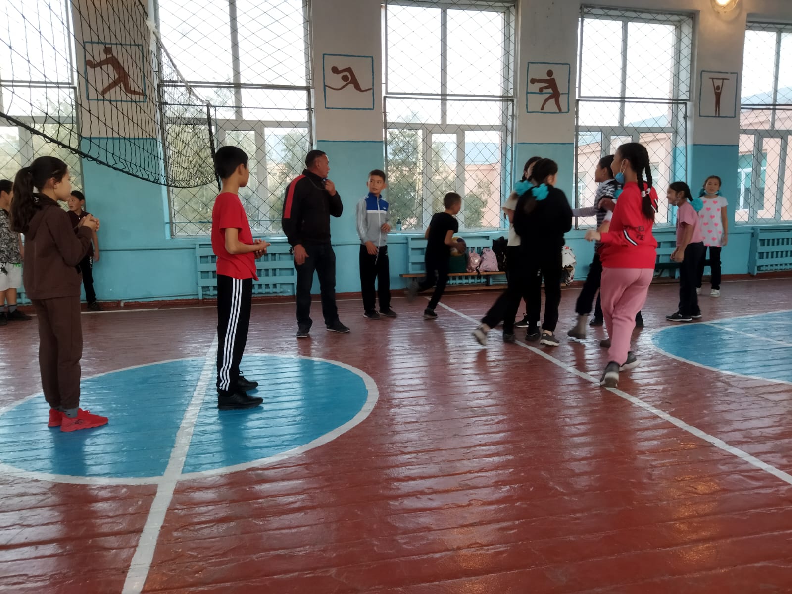 Қозғалмалы ойындар Пионербол тақырыбында ашық сабақ өткізілді.